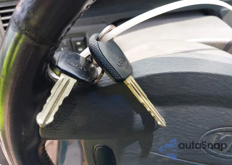 2003 Kia Sedona Ex/Lx из США, поврежденный, VIN KNDUP131136421170